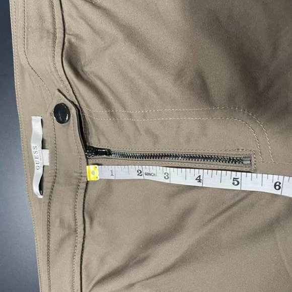 Guess ~ Wide Leg Flared Capri Gaucho Pants with Zippered Front Pockets  size 10 - Picture 9 of 14